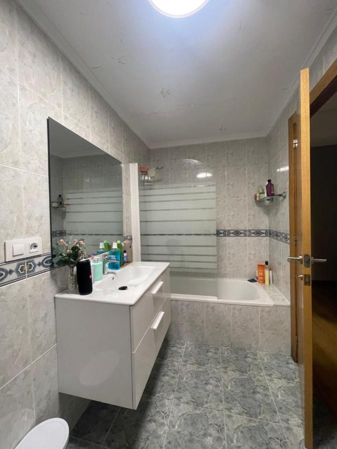 Отель Habitacion Privada En Piso Compartido Валенсия Экстерьер фото